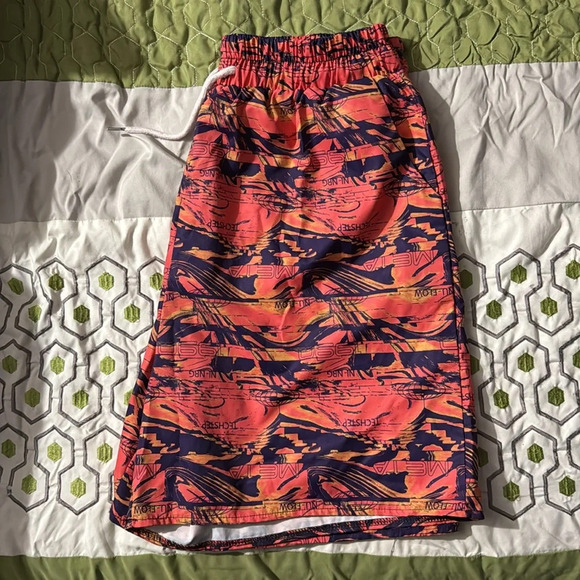 NWT Men Shorts - Picture 3 of 3